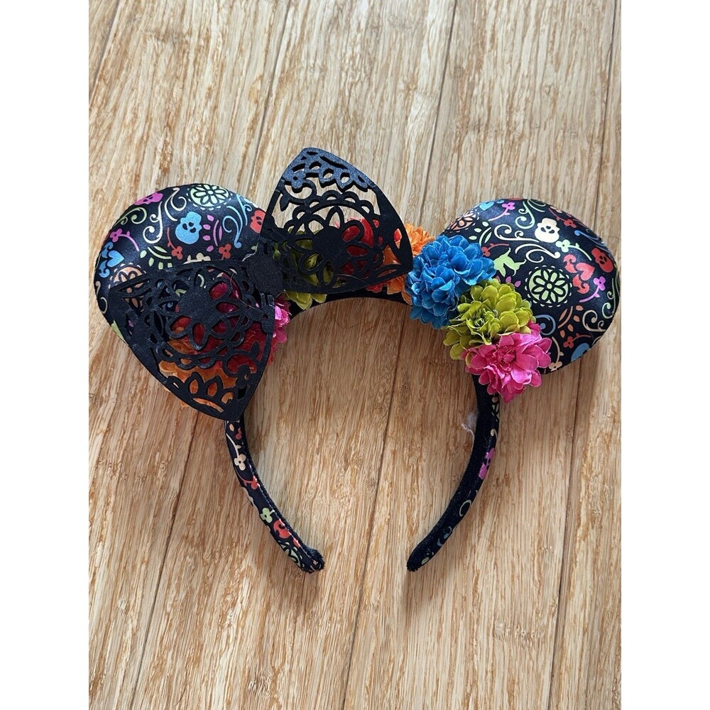 DISNEY Parks Minnie Mouse Coco Ears Dia de Muertos of the Dead Floral Bow Black